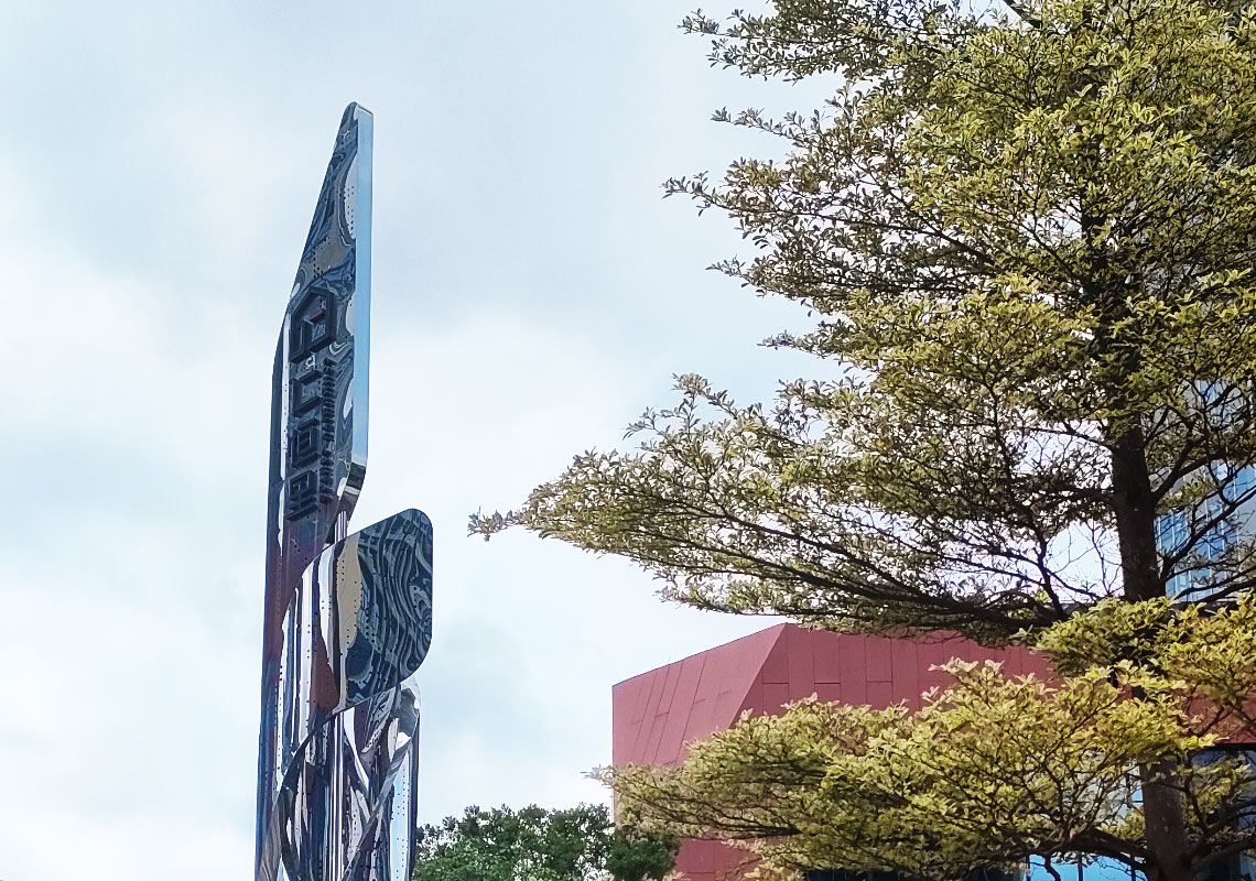 19e5a0af D9f8 401e Ab74 17f5d1dba700